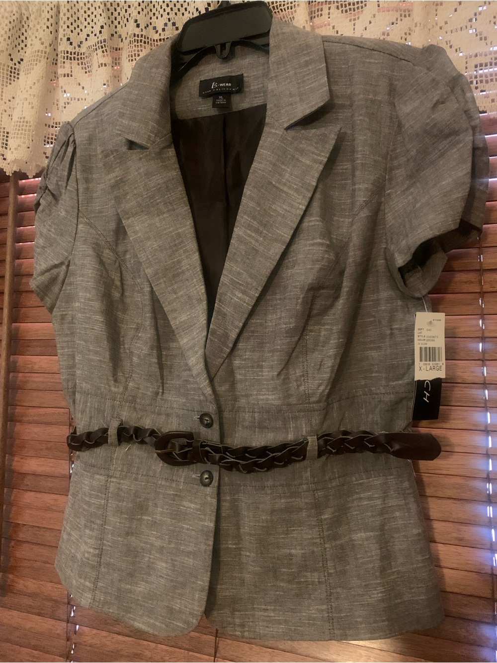Bwear Gray Short-Sleeve Blazer with Brown Braided Belt